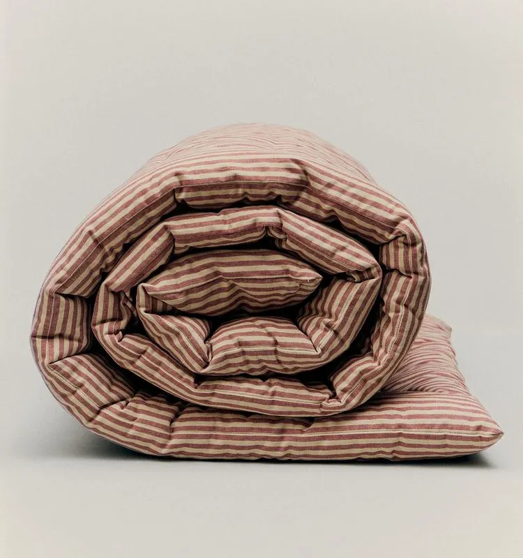 TOPPER RAYAS - Textiles, Uruguay | Zara Home