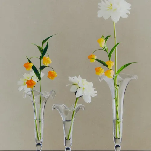 JARRÓN VIDRIO FLOR - Jarrones, Uruguay | Zara Home