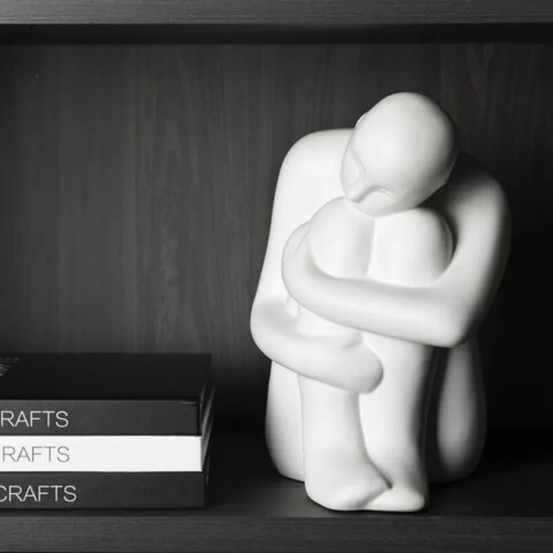 ESCULTURA HUMAN Blanco Small en Blanco - Decoración, Uruguay | Viasono
