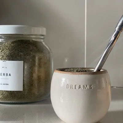 Mate grande en crudo con borde tierra - Decoración, Uruguay | Dreams On Time, vista 3