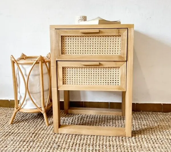 Mesa de luz doble cajón con esterilla natural en Madera natural - Mesas de luz, Uruguay | Decoramuss