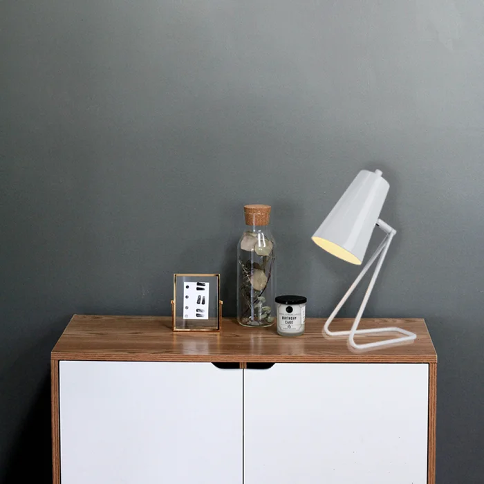 Lámpara de Mesa San Petesburgo en Blanco - Lámparas de mesa, Uruguay | Serlux, vista 2