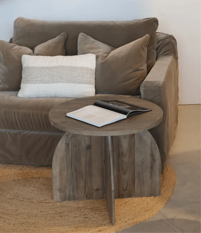 MESA CENTRO FERMIN en Madera natural, Uruguay | Más Infinito Casa, vista 4