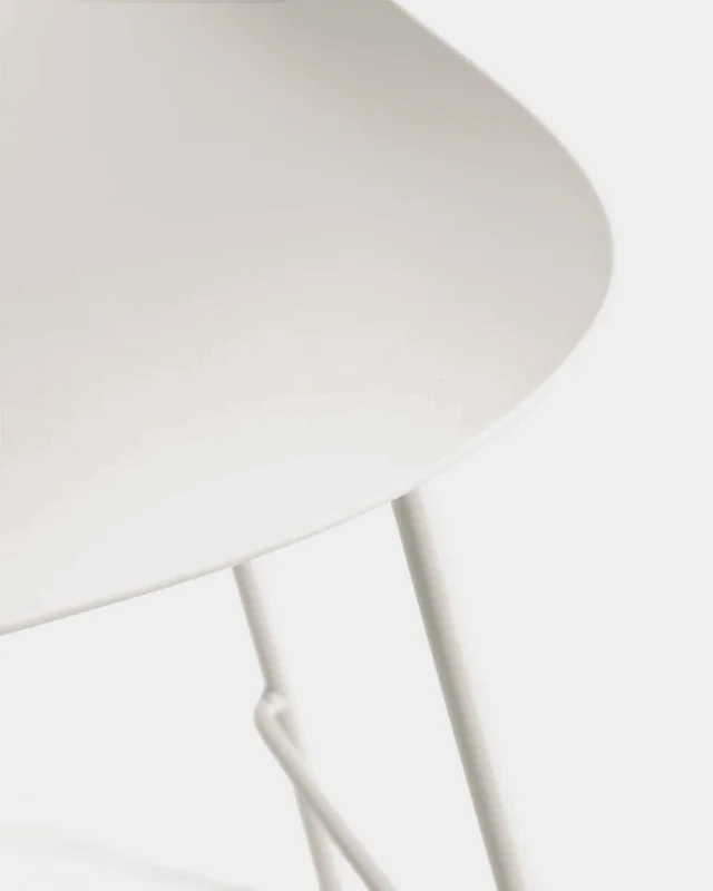 Taburete Altea - beige y patas de acero con acabado beige 65 cm en Negro - Butacas, banquetas y puffs, Uruguay | Kavehome, vista 3