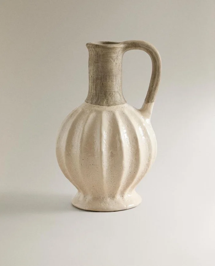 JARRA DECORATIVA CERÁMICA RÚSTICA en Beige - Jarrones, Uruguay | Zara Home, vista 2