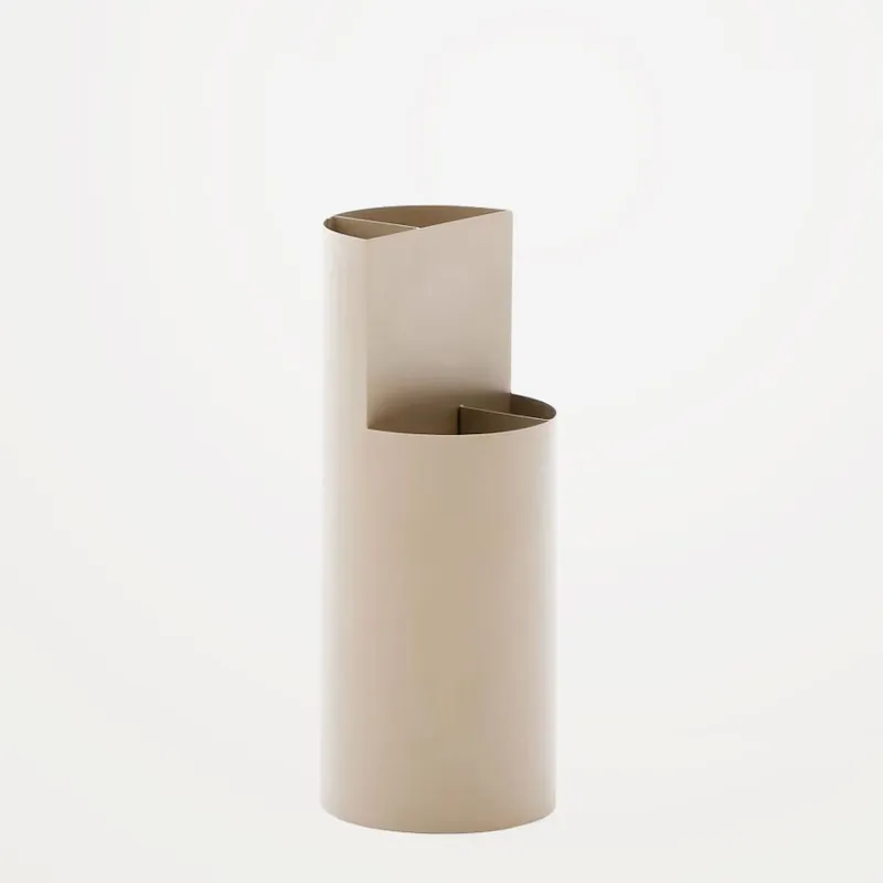 Paragüero Atin de metal - gris en Beige - Percheros y colgadores, Uruguay | Kavehome