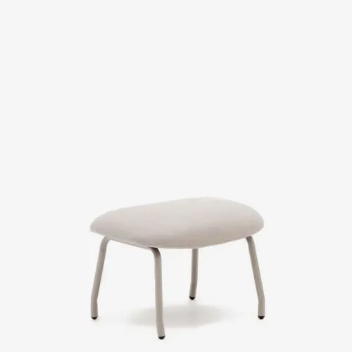 Reposapiés Belina de chenilla - beige con reposapiés y acero con acabado blanco en Beige - Butacas, banquetas y puffs, Uruguay | Kavehome