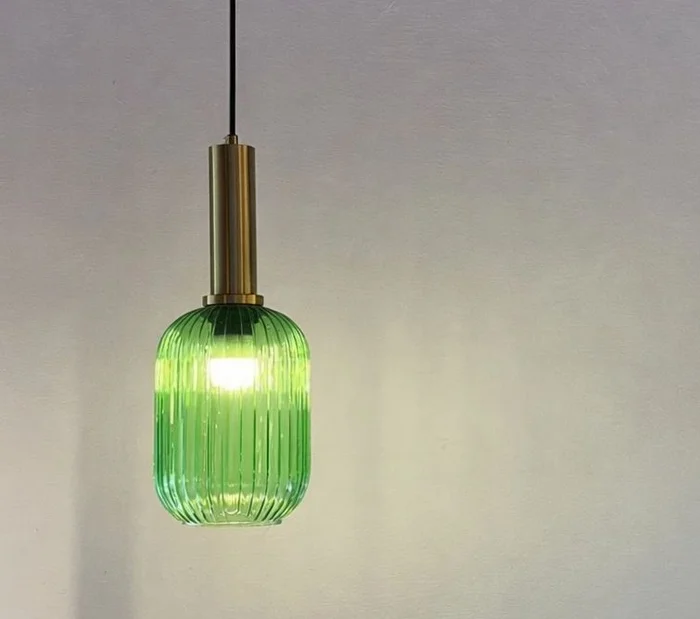 LUMINARIA HANS SMALL en Verde - Lámparas colgantes, Uruguay | Berlina Store, vista 6