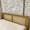 Respaldo de Madera de Pino y Rattán Natural - Linea Yakarta - Respaldos de cama, Uruguay | Berna home, vista 2 de 4