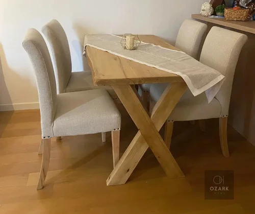 Juego De Comedor Madera Ozark Cruceta Con 4 Sillas De Vestir A Eleccion en Madera natural - Mesas de comedor, Uruguay | Ozark Home, vista 3