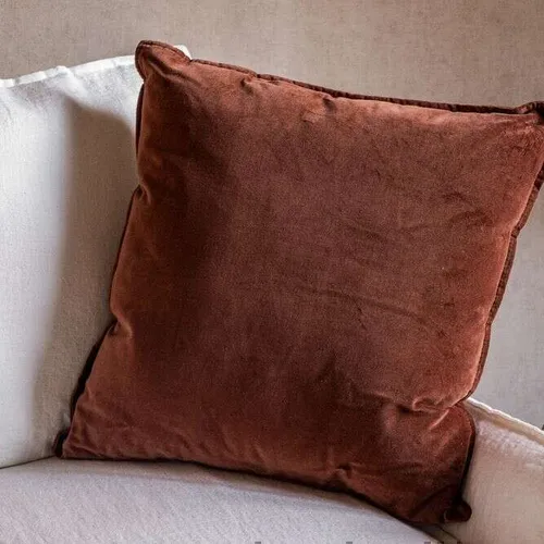 ALMOHADON TERCIOPELO - COBRE - 55 X 55 - Textiles, Uruguay | La Iberica