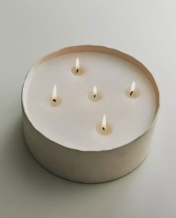 VELA DECORATIVA CERÁMICA en Off-white - Velas y Portavelas, Uruguay | Zara Home