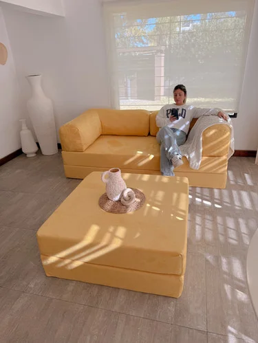 Soffa Teddy + Ottomana en Amarillo - Sillones y sofás, Uruguay | Bloop Home, vista 4