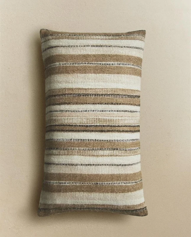 FUNDA COJÍN RAYAS - Textiles, Uruguay | Zara Home, vista 6