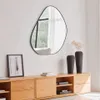 Espejo Anera de metal negro 84 x 108,5 cm en Negro - Espejos, Uruguay | Kavehome, vista 3 de 6