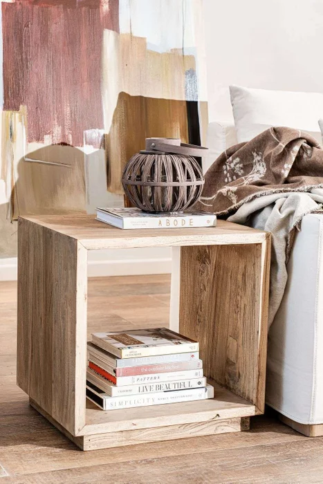 MESA LATERAL CUBO - OLMO NATURAL - 55 X 50 CMS en Madera natural - Mesas de living, Uruguay | La Iberica