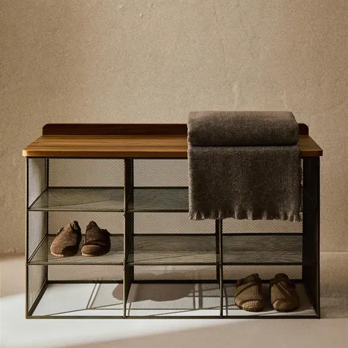BANCO ZAPATERO DE METAL Y MADERA en Madera natural - Aparadores y recibidores, Uruguay | Zara Home