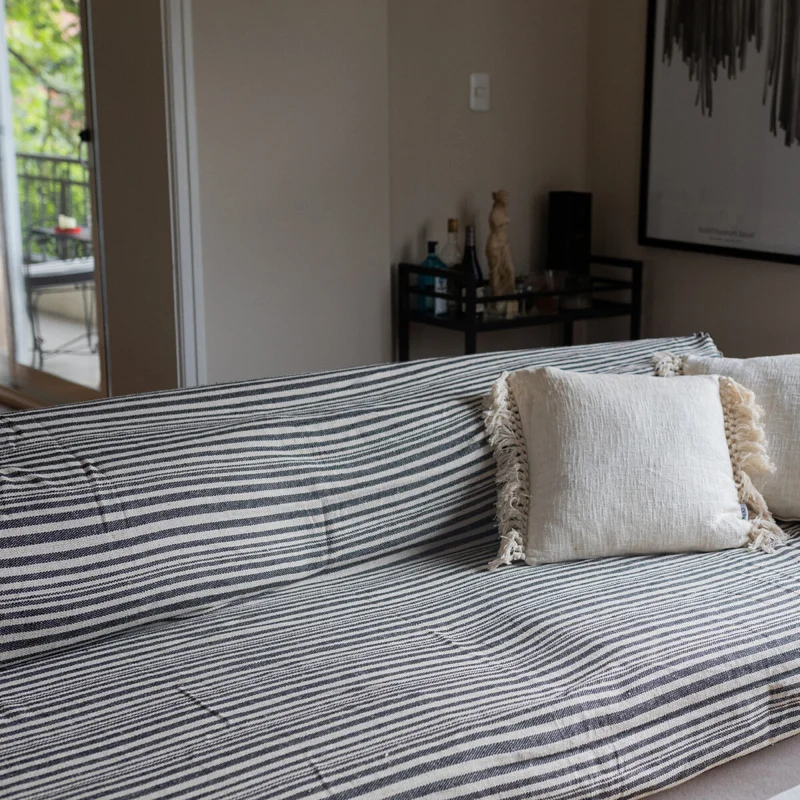 Manta para sillon y cama algodón Rayas Taupe - 180 x 130 cm en Beige - Textiles, Uruguay | Buho Store, vista 6