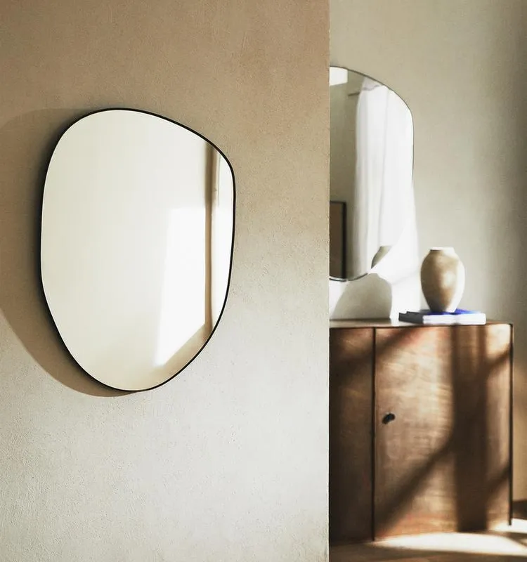 ESPEJO PARED IRREGULAR PEQUEÑO en Negro - Espejos, Uruguay | Zara Home