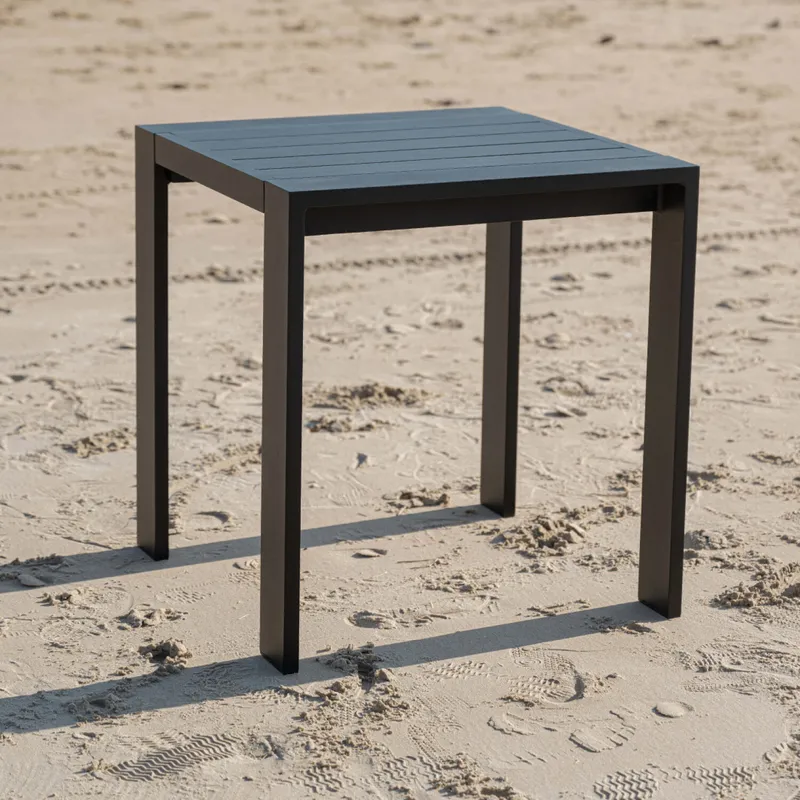 Mesa de exterior Rhodas - 160x100cm en Negro - Mesas de living, Uruguay | Walnut