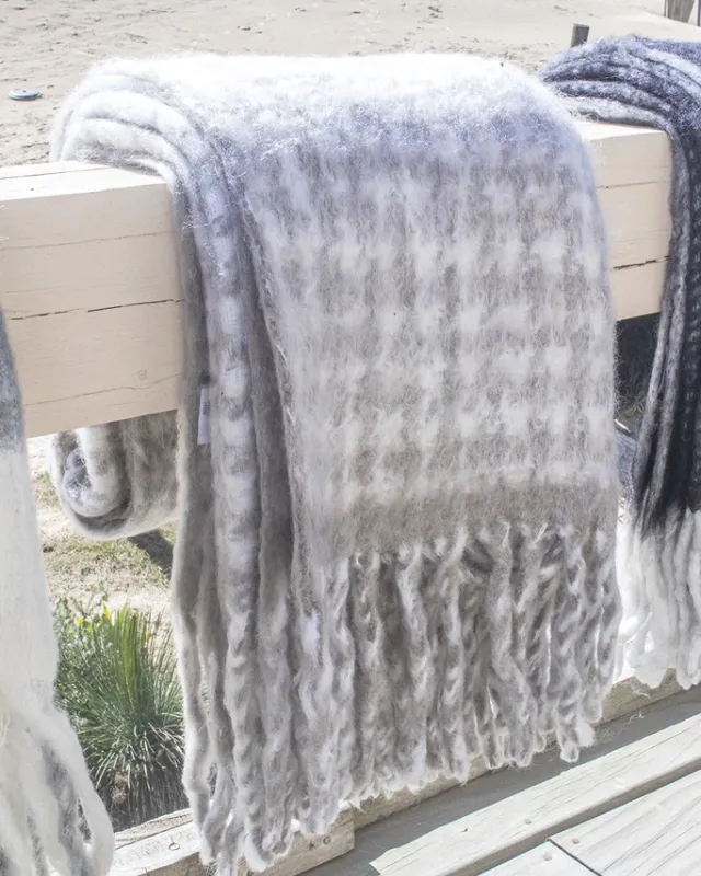 THROW BLEND LANA Y MOHAIR TOPO CUADRILLE en Multicolor - Textiles, Uruguay | Sentido Jose Ignacio