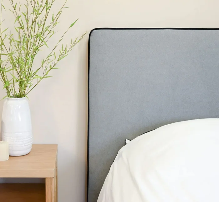 Respaldo tapizado con vivos fuelle en Multicolor - Dormitorio, Uruguay | Pieza Clave, vista 10