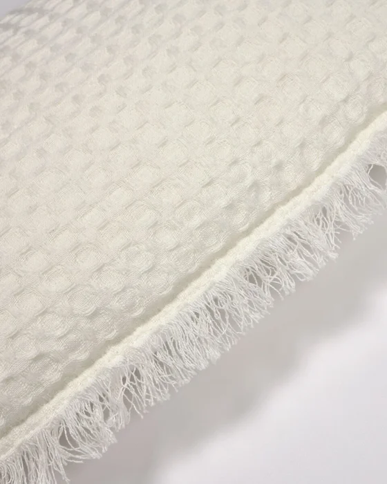 Almohadón Shallow 100% algodón - blanco de 45 x 45 cm en Blanco, Uruguay | Kavehome, vista 3