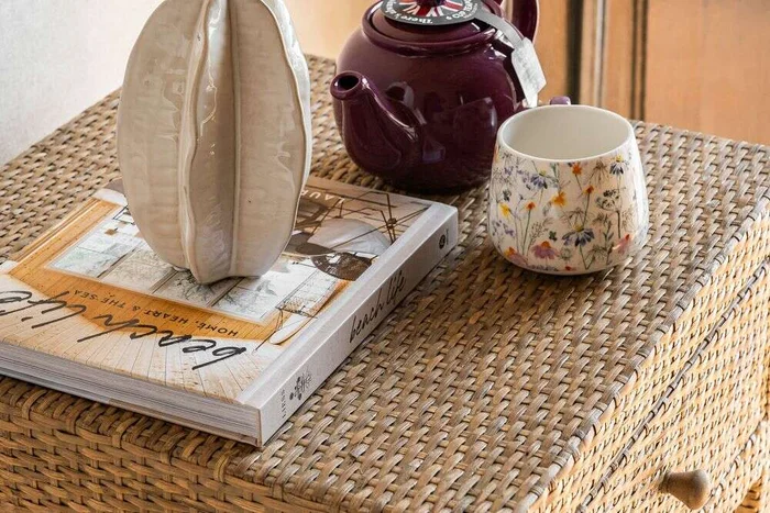 MESA DE LUZ RATTAN - NUDE en Madera natural - Mesas de luz, Uruguay | La Iberica, vista 5