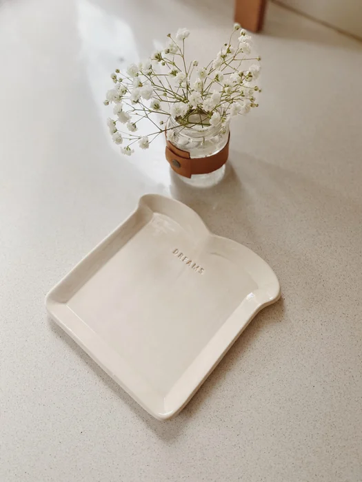 Plato Tostada de Cerámica en Beige - Decoración, Uruguay | Dreams On Time