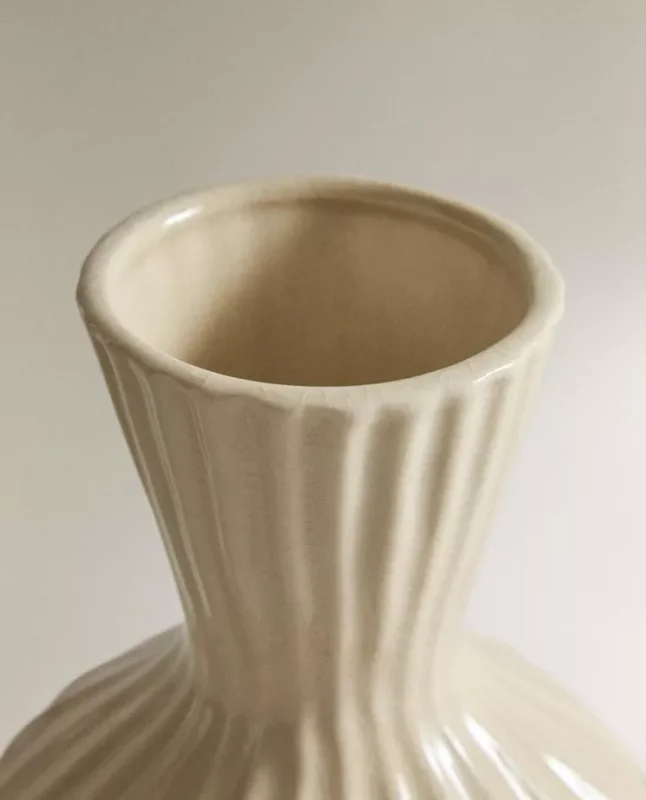 JARRÓN PEQUEÑO CERÁMICA ESMALTADA RAYAS - Jarrones, Uruguay | Zara Home, vista 3