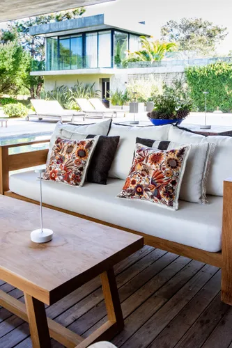 Almohadón ZAL blanco en Multicolor - Textiles, Uruguay | Almohadones ZAL