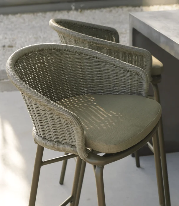 SILLA ALTA IBIZA CON ALMOHADÓN en Verde - Muebles para el exterior, Uruguay | Masinfinito Casa, vista 2