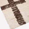Alfombra Hadin jacquard gráfico de lana blanca y negro 160 x 230 cm en Beige - Textiles, Uruguay | Kavehome, vista 6 de 6