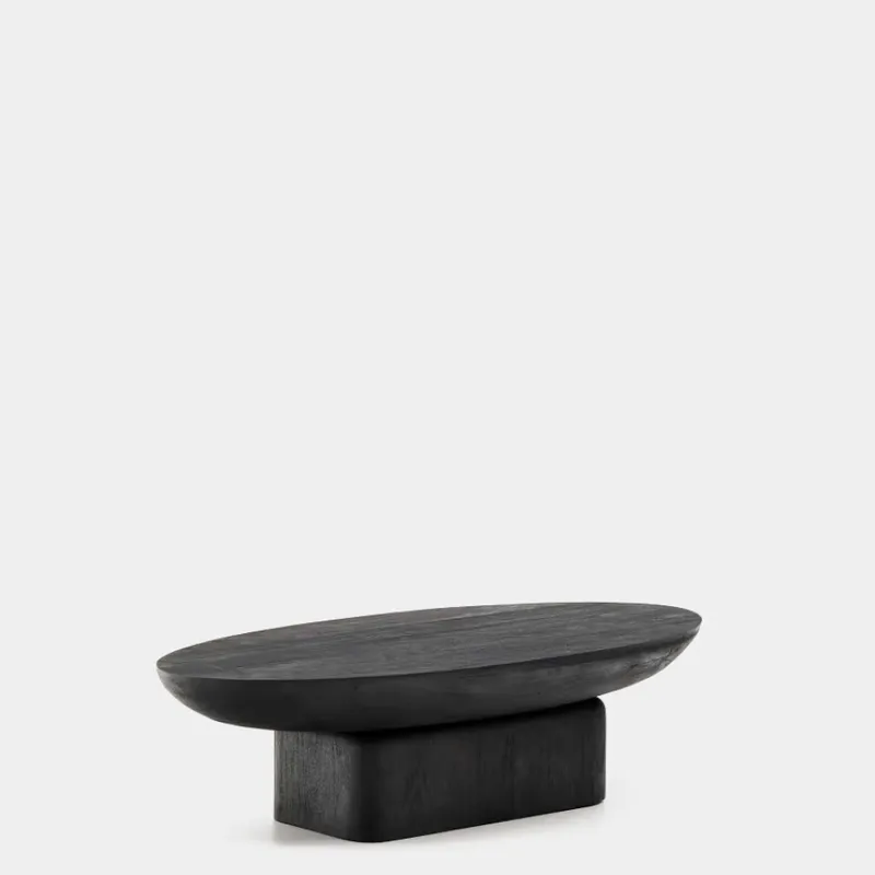 Mesa de centro Ovak de madera maciza de acacia con acabado negro FSC 100% 140 x 70 cm en Negro - Mesas de living, Uruguay | Kavehome