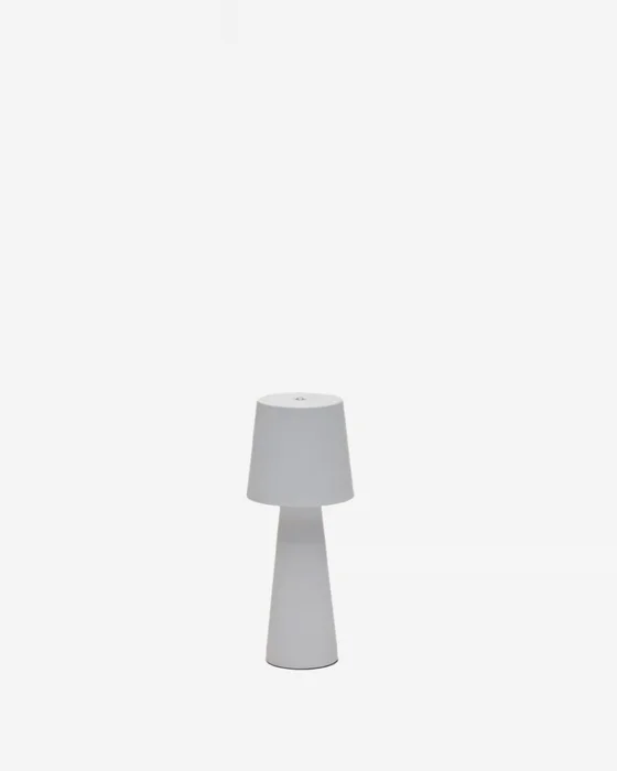 Lámpara de mesa pequeña de exterior Arenys de metal con acabado pintado gris en Gris - Muebles para el exterior, Uruguay | Kavehome