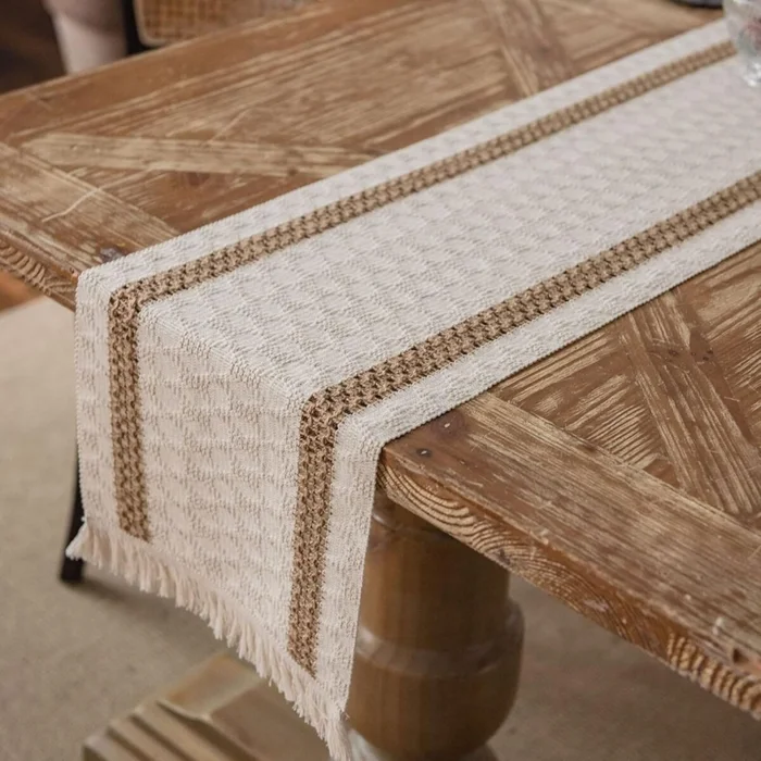 Sendero caminero de mesa líneas marrón 30x180cm en Marrón - Textiles, Uruguay | Buho Store