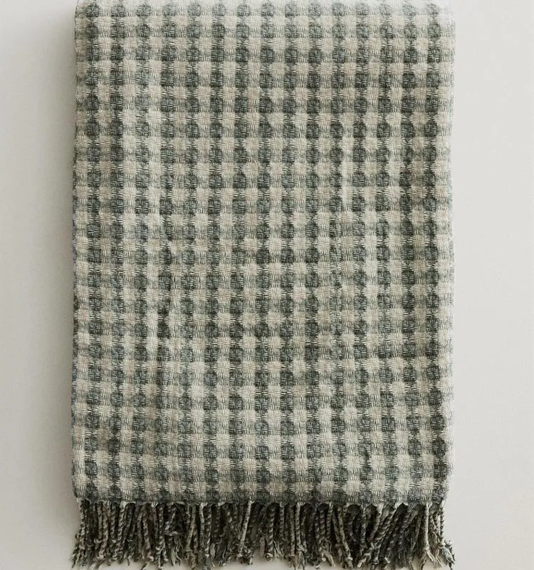 MANTA JACQUARD CUADROS - Textiles, Uruguay | Zara Home