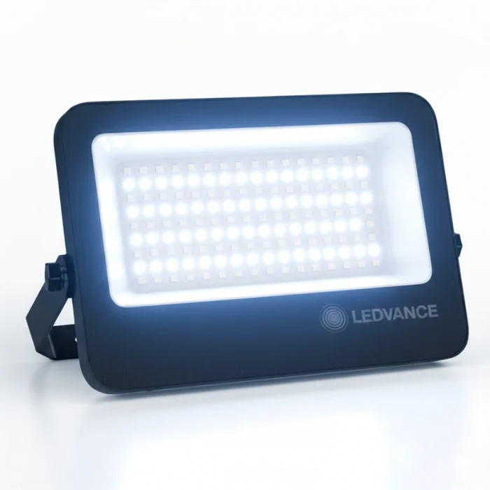Foco LED LEDVANCE Compact IP66 50W CCT Negro en Negro - Lámparas colgantes, Uruguay | Serlux, vista 4
