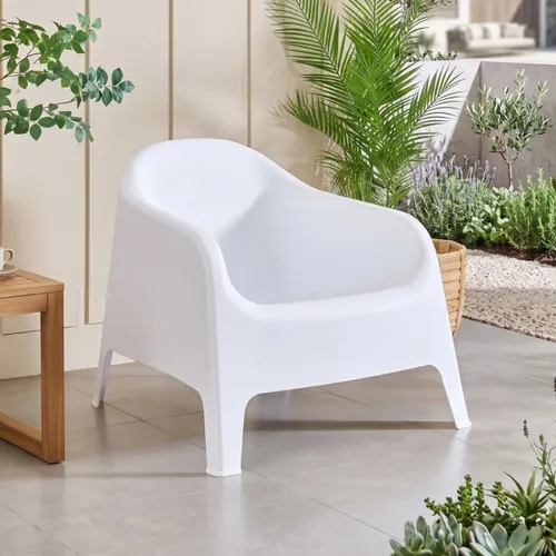 Sillón De Jardín Apilable - Skarpo - Blanco en Blanco - Muebles para el exterior, Uruguay | Rústico Hogar
