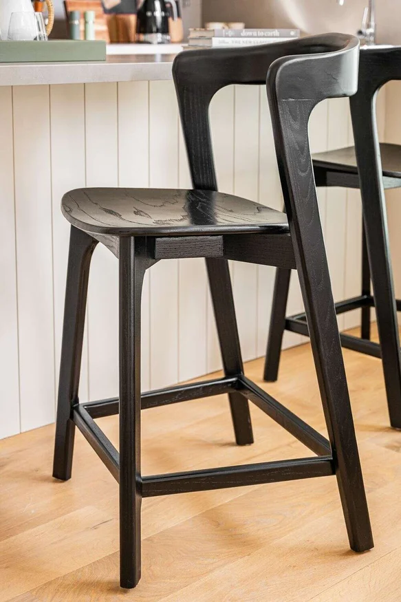 SILLA DE BAR BONHAM - NEGRA en Negro - Sillas, Uruguay | La Iberica, vista 2
