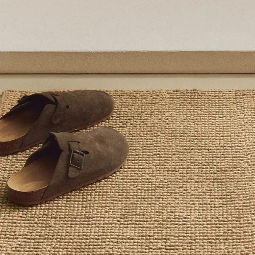 FELPUDO LISO YUTE en Beige - Alfombras, Uruguay | Zara Home