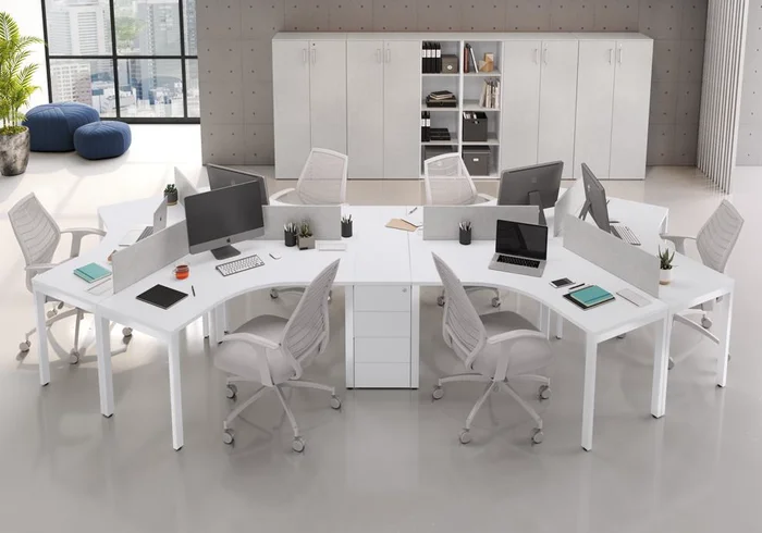 Plataforma angular para 3 puestos de trabajo 25615 *** - Escritorios y sillas de escritorio, Uruguay | World Vigo