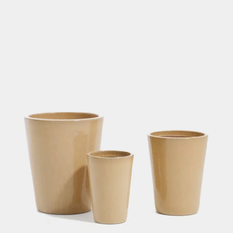 Set Rotja de 3 maceteros de terracota con acabado beige glaseado Ø 26 / 35 / 47 cm. en Beige - Muebles para el exterior, Uruguay | Kavehome