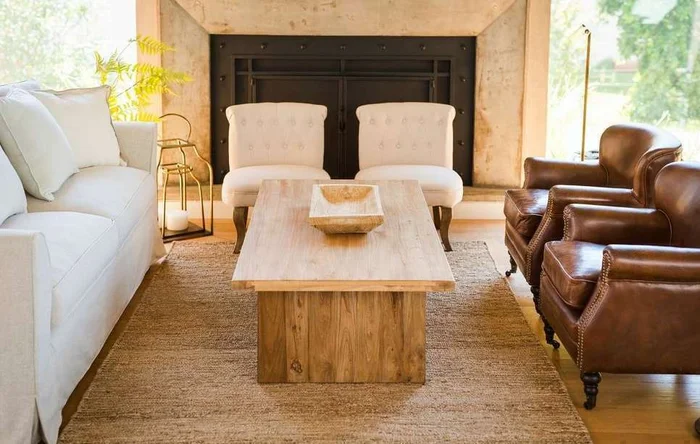 BERGERE CUERO ITALIANO ENVEJECIDO CON TACHAS en Marrón - Sillones y sofás, Uruguay | La Iberica, vista 11