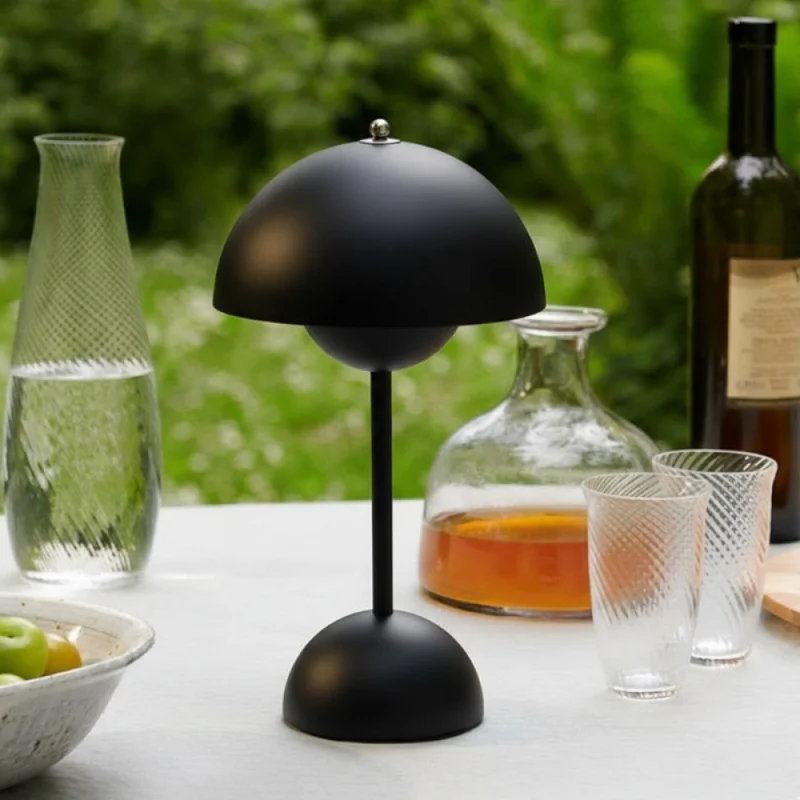 Lampara De Mesa Recargable Kers Negra en Negro - Lámparas de mesa, Uruguay | Serlux, vista 3