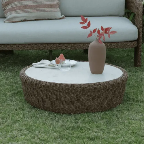 MESA EXTERIOR MAE BEIGE MADERA NATURAL en Madera natural - Muebles para el exterior, Uruguay | Masinfinito Casa