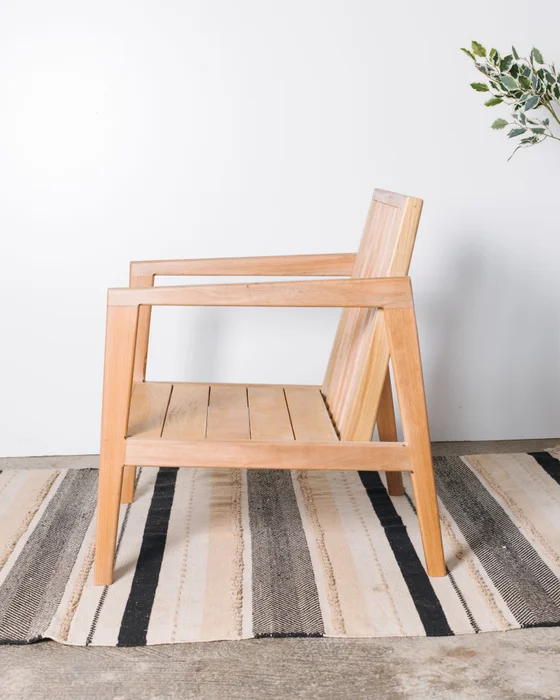 POLTRONA ARIES en Madera natural - Butacas, banquetas y puffs, Uruguay | Fundamento Muebles, vista 3