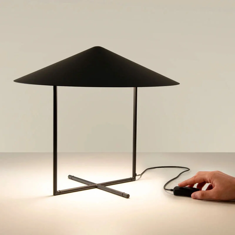 Big en Negro - Lámparas de mesa, Uruguay | Darko Lighting, vista 3