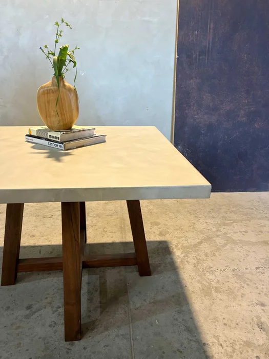 Mesa de comedor DELPHINUS cuadrada en Beige - Mesas de comedor, Uruguay | Mezcla, vista 2