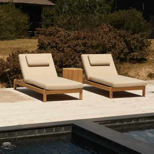 REPOSERA LARA TEKA CON COLCHONETA SECADO ULTRARAPIDO 203X83 en Madera natural - Muebles para el exterior, Uruguay | Masinfinito Casa
